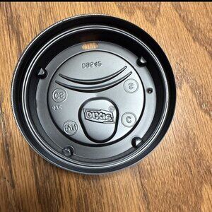 100 Dixie To Go Black Plastic Hot Beverage Lids -NEW   Fits 12/16/20